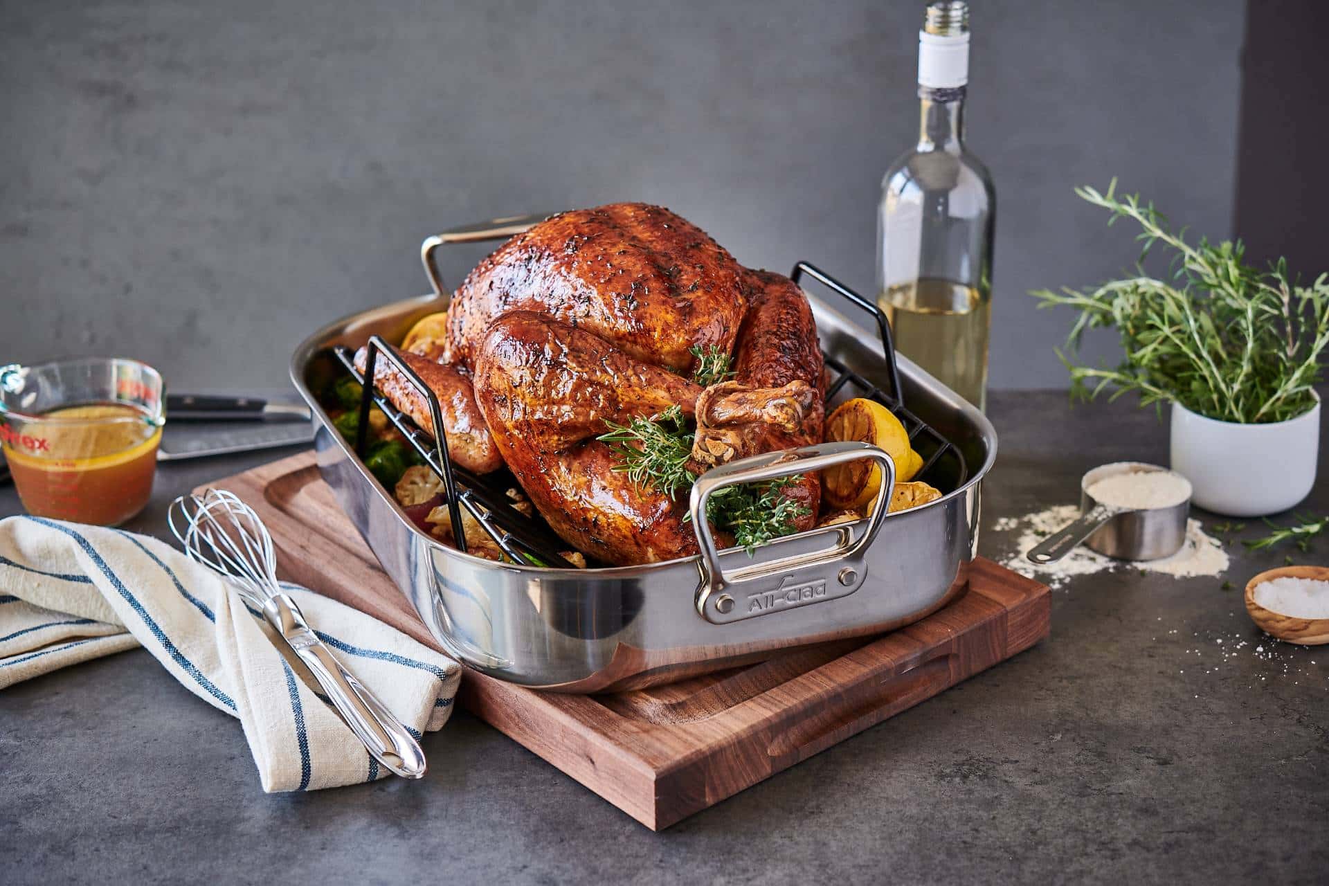 19 Essential Tools You Need To Make Your Thanksgiving Feast
