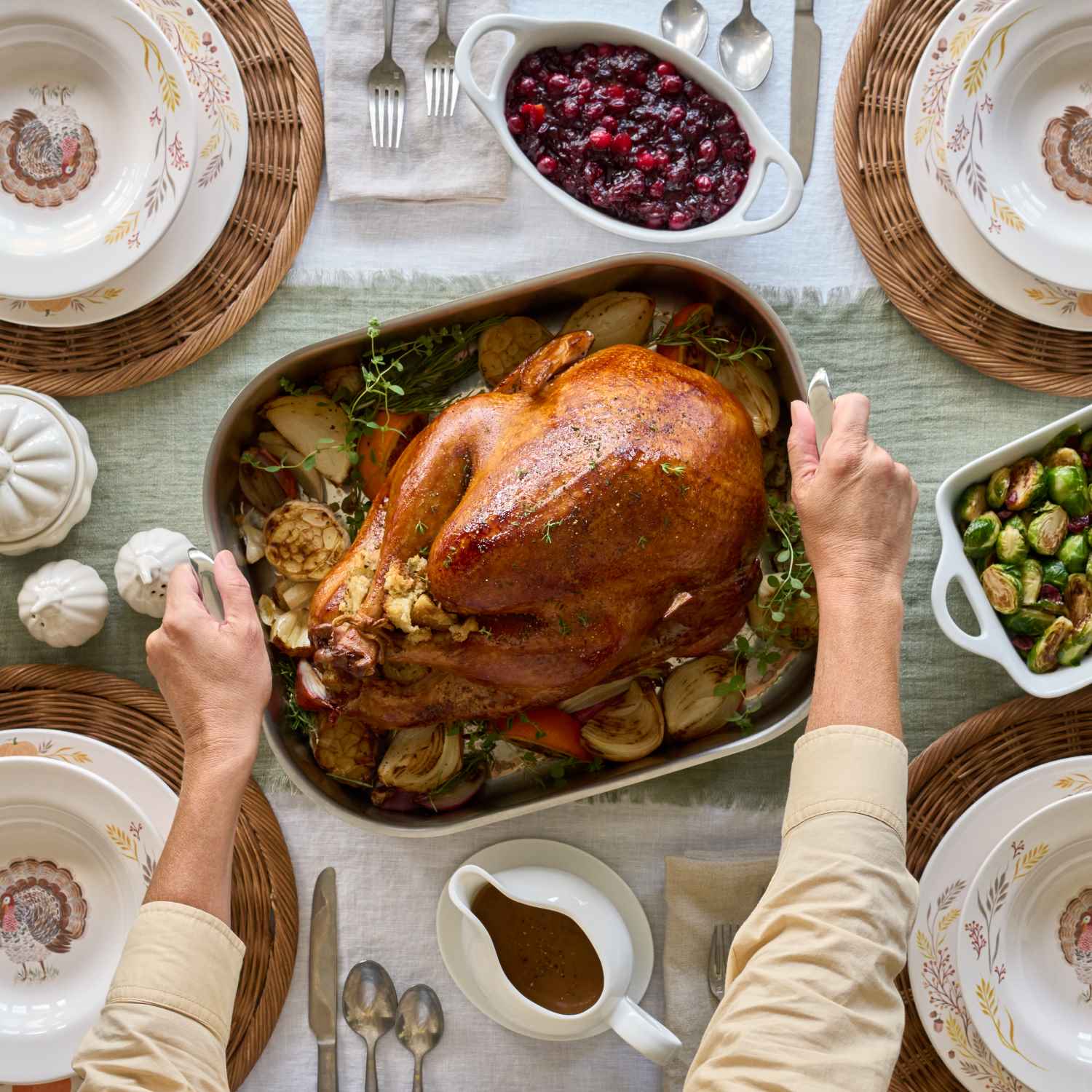 How to set your Thanksgiving table