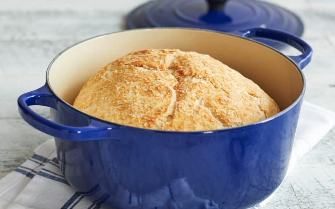How to Make Dutch Oven Bread
