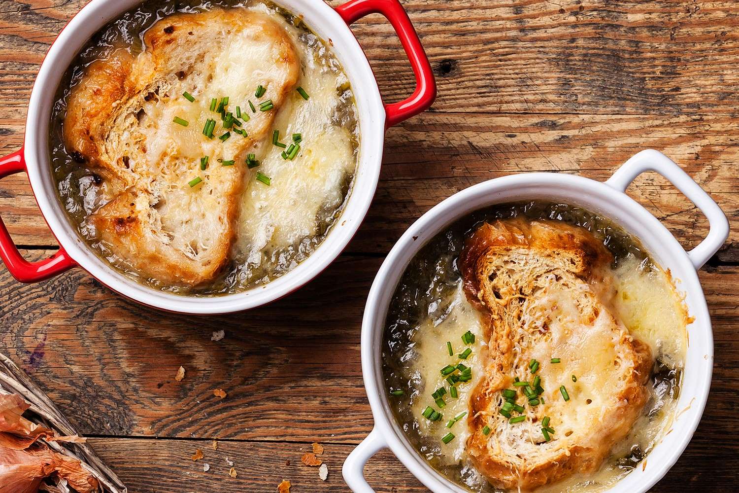 https://learn.surlatable.com/wp-content/uploads/2023/03/French-Onion-Soup.jpg