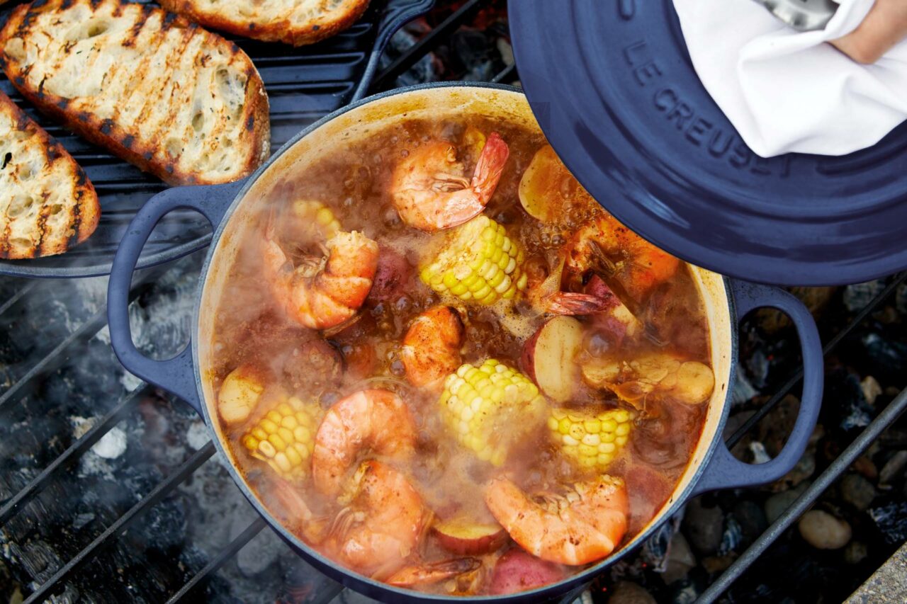 How to Tell the Difference Between Simmer and Boil Lid & Ladle