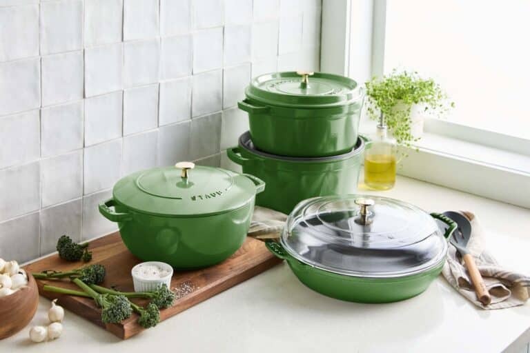 French oven vs Dutch oven, what is a french oven, what is a dutch oven, small dutch oven for two people, enameled cast iron French oven