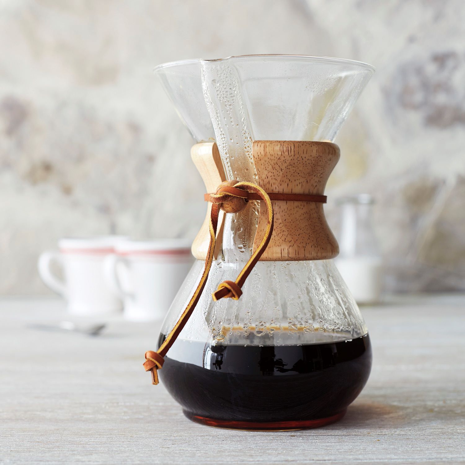 2023 sur la table holiday gift guide, gifts for coffee lovers, Chemex pour over carafe
