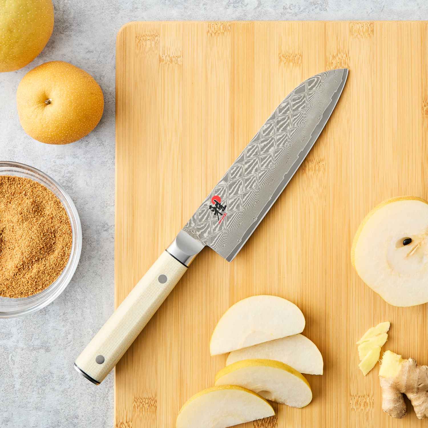 2023 sur la table holiday gift guide, gifts for world travelers, japanese knives