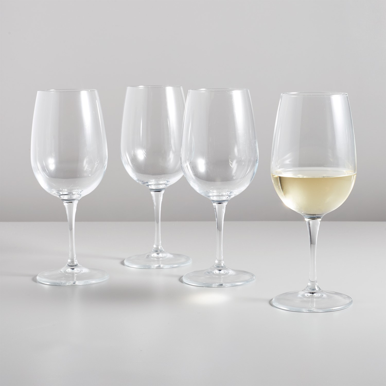 crystal wine glasses, glass wine glasses, schott zwiesel, glass versus crystal wine glasses