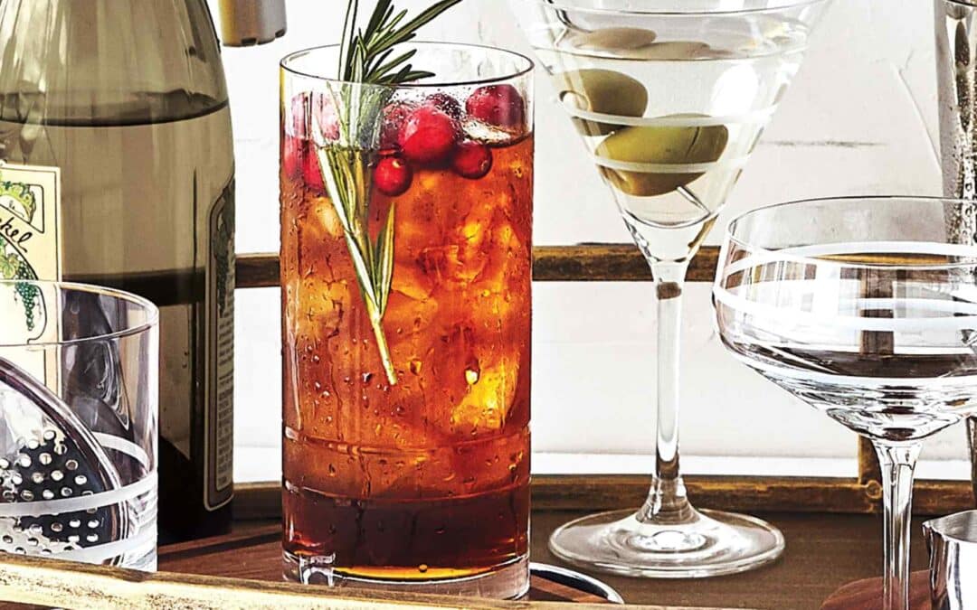 20 Cocktails and Mocktails For All Your Holiday Happenings