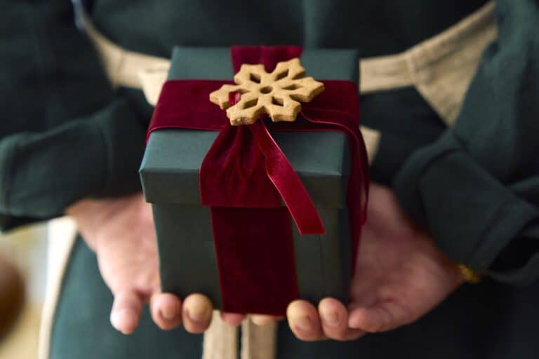 hostess gift ideas, hostess gift, holiday gifts, host, holiday party, holiday host gift 2025, 2025 host gifts