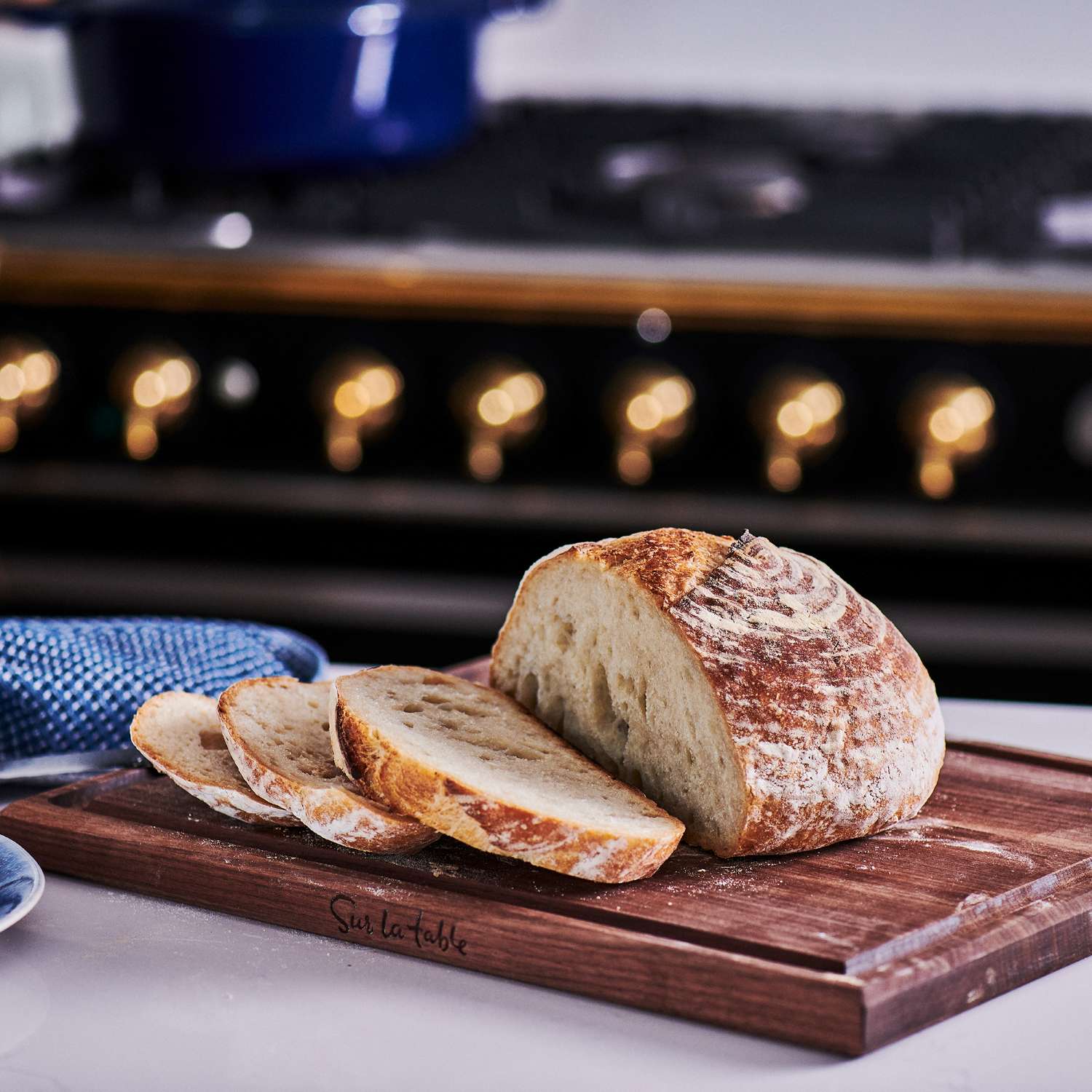 types of flour for baking, difference between bread flour and all-purpose flour, best flour for bread baking, gluten-free flour substitutes, what is rye flour used for
