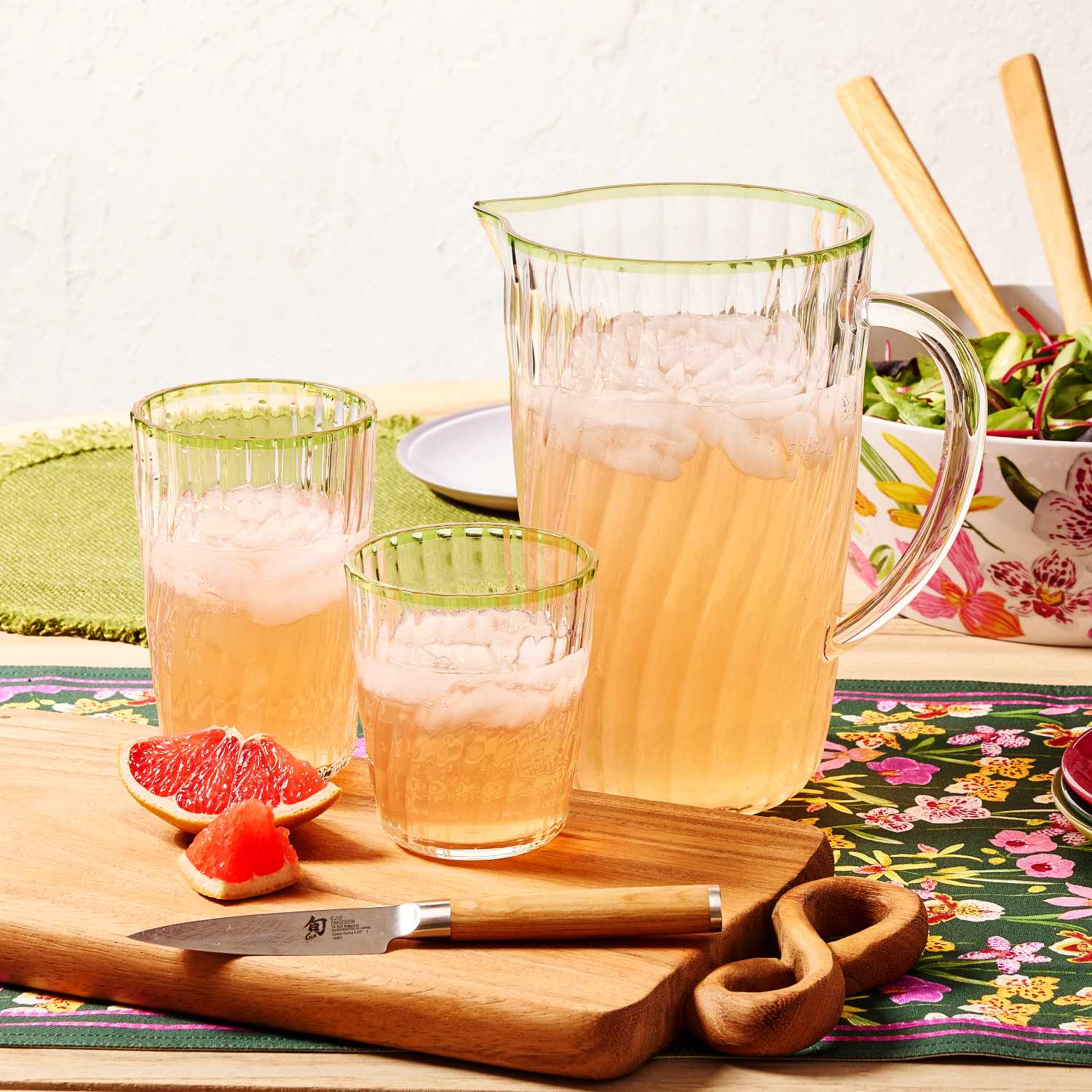 summer entertaining ideas, summer hosting tips, how to host a summer dinner party, al fresco entertaining guide, summer party food ideas, what to cook in summer